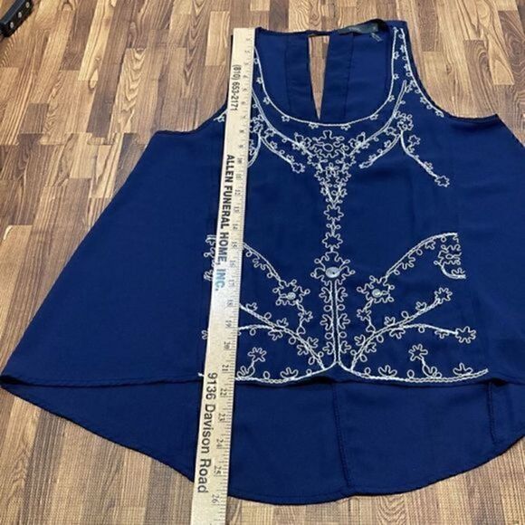 THML women’s sleeveless dressy blouse. Navy. Size S. - Picture 5 of 7